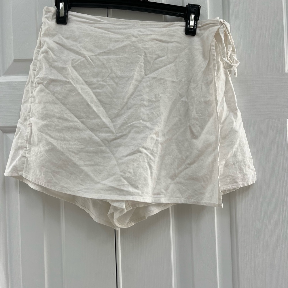 Old Navy White Skort with Wrap Design